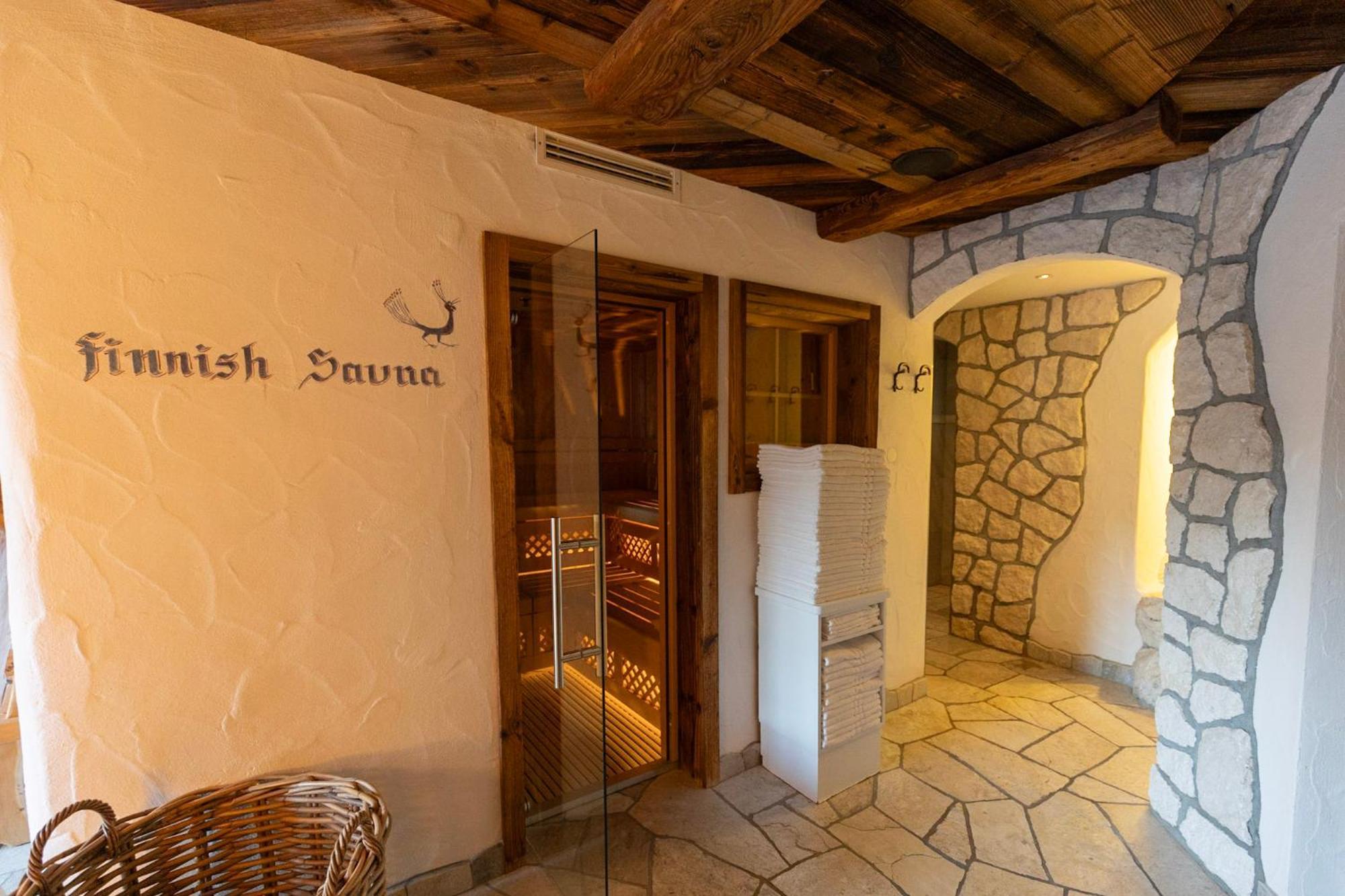 Dorfhotel Beludei Santa Cristina Val Gardena Extérieur photo