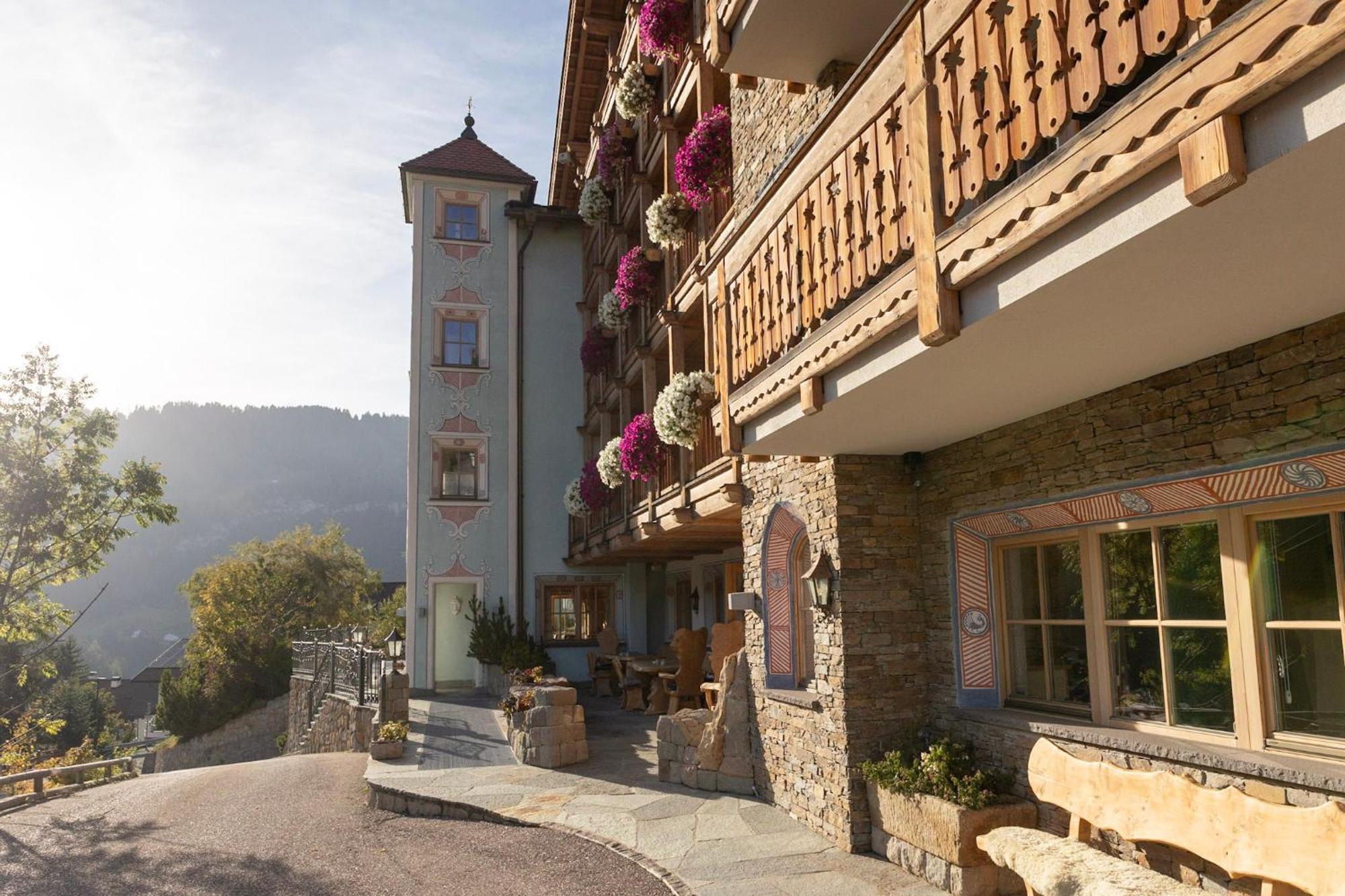 Dorfhotel Beludei Santa Cristina Val Gardena Extérieur photo
