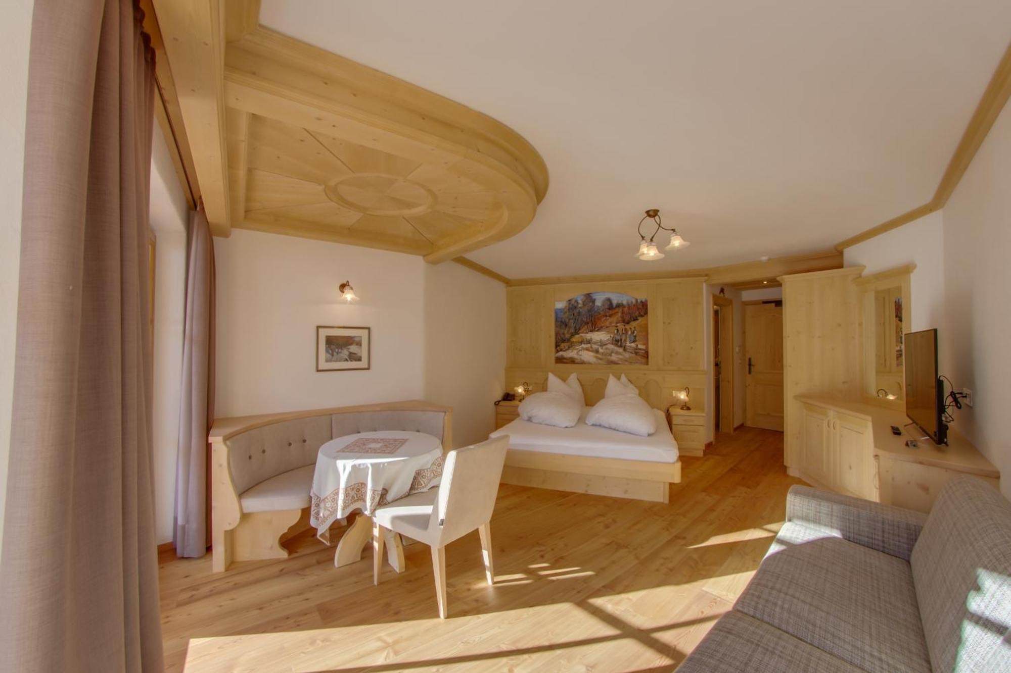 Dorfhotel Beludei Santa Cristina Val Gardena Chambre photo