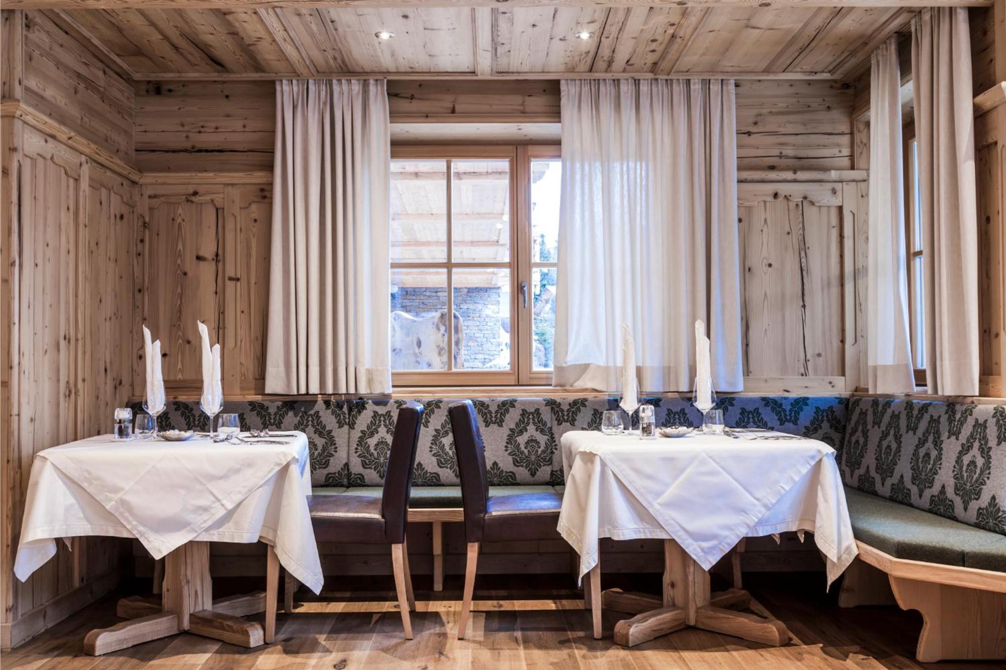 Dorfhotel Beludei Santa Cristina Val Gardena Extérieur photo